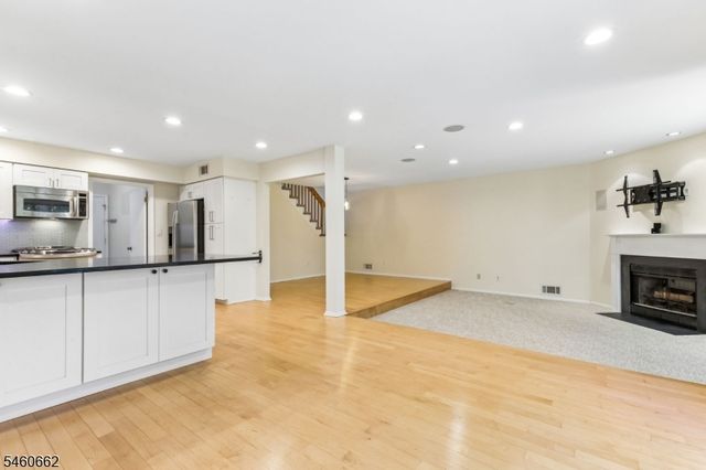 28 Raven Dr, Morris Twp., NJ 07960