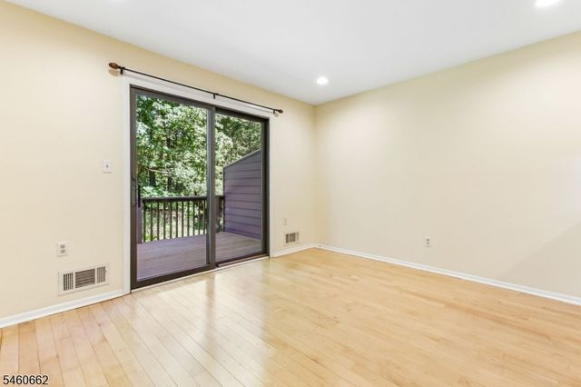 28 Raven Dr, Morris Twp., NJ 07960