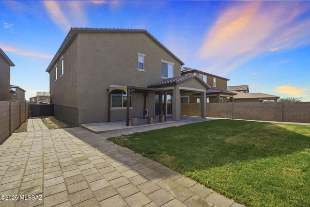 6717 E Via Arroyo Largo, Tucson, AZ 85756