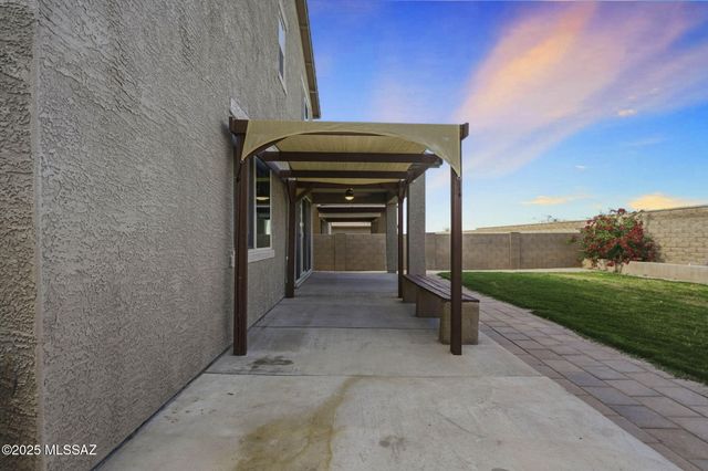 6717 E Via Arroyo Largo, Tucson, AZ 85756