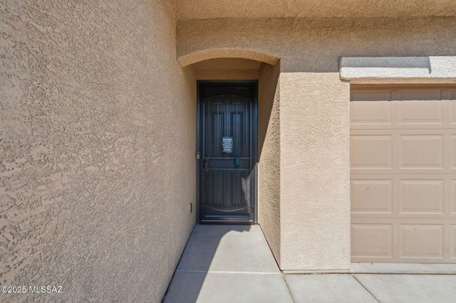 6717 E Via Arroyo Largo, Tucson, AZ 85756