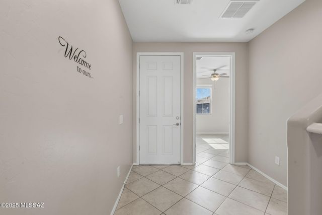 6717 E Via Arroyo Largo, Tucson, AZ 85756