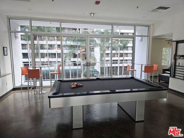 645 W 9th Street 240, Los Angeles, CA 90015