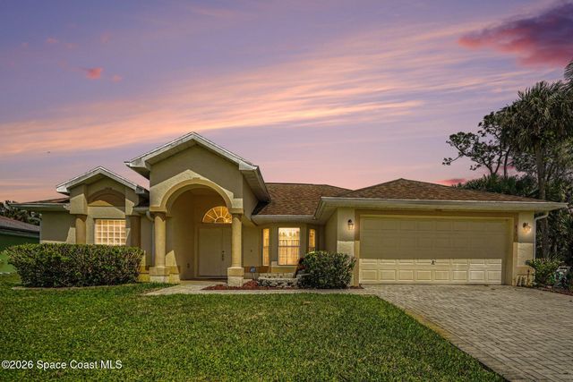 835 Rebus Avenue SW, Palm Bay, FL 32908