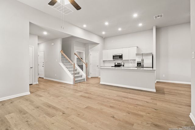 418 Cross Barn Blvd Unit B, Buda, TX 78610