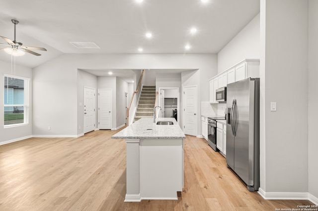 418 Cross Barn Blvd Unit B, Buda, TX 78610