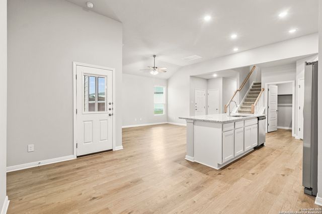 418 Cross Barn Blvd Unit B, Buda, TX 78610