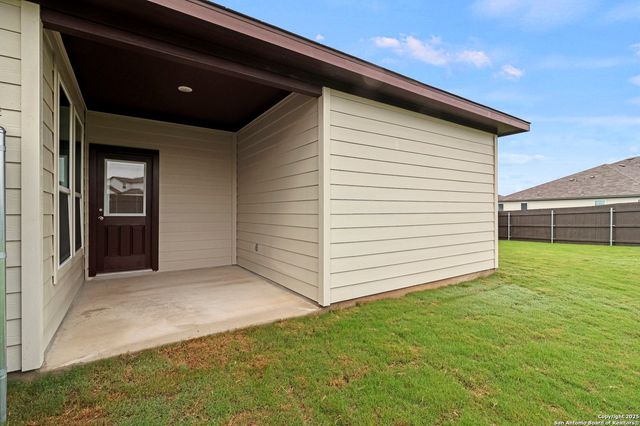 418 Cross Barn Blvd Unit B, Buda, TX 78610