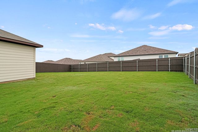 418 Cross Barn Blvd Unit B, Buda, TX 78610