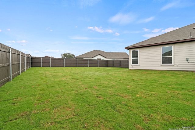 418 Cross Barn Blvd Unit B, Buda, TX 78610