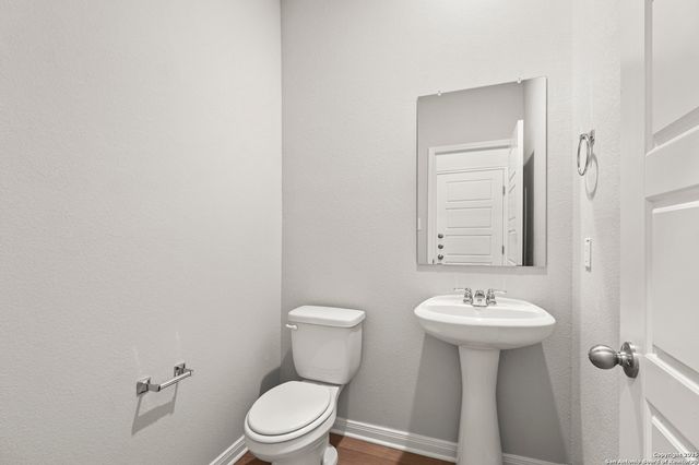 418 Cross Barn Blvd Unit B, Buda, TX 78610