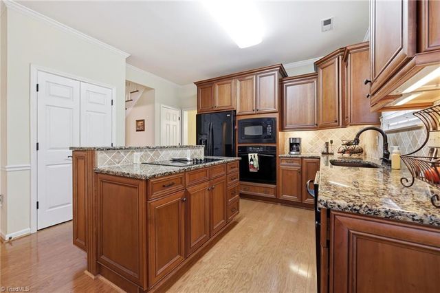 4200 Brentonshire Lane, High Point, NC 27265