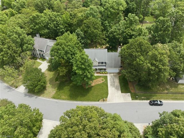 4200 Brentonshire Lane, High Point, NC 27265