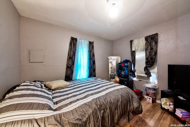 502 -504 Shannon Ave., Seguin, TX 78155