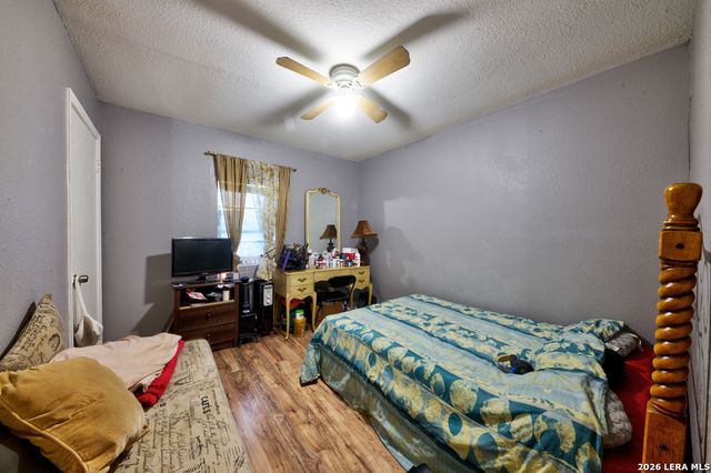 502 -504 Shannon Ave., Seguin, TX 78155