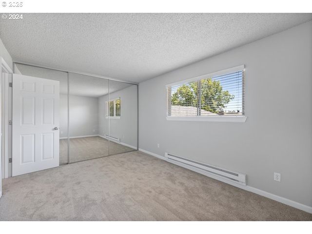 2921 Ne RENE Ave 15-B, Gresham, OR 97030