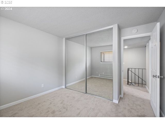 2921 Ne RENE Ave 15-B, Gresham, OR 97030