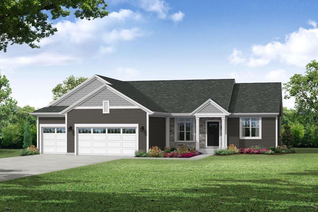 2736 Oakmont DRIVE, East Troy, WI 53120