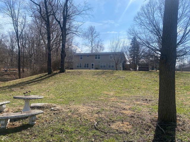 152 E 150 S, Crawfordsville, IN 47933