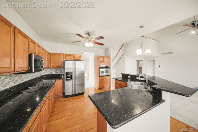 1660 Meadowside Drive, Ann Arbor, MI 48104