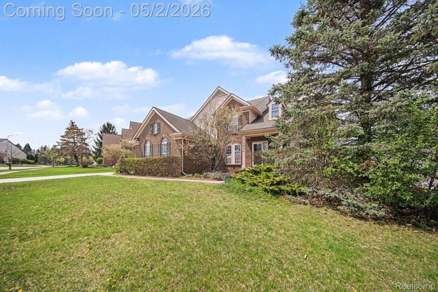 1660 Meadowside Drive, Ann Arbor, MI 48104