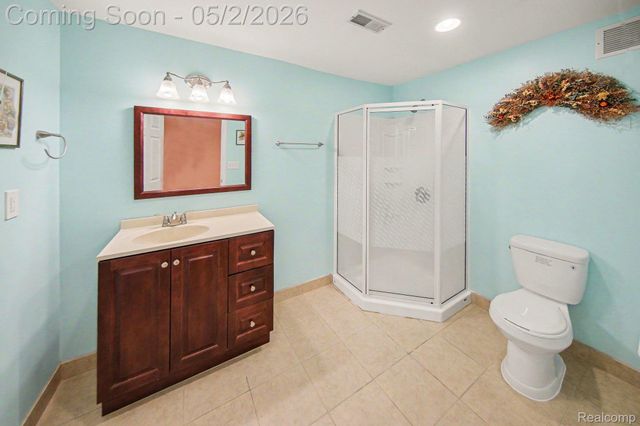 1660 Meadowside Drive, Ann Arbor, MI 48104