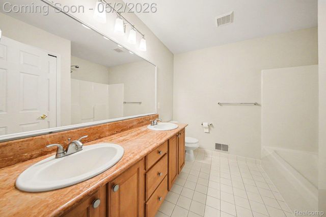 1660 Meadowside Drive, Ann Arbor, MI 48104