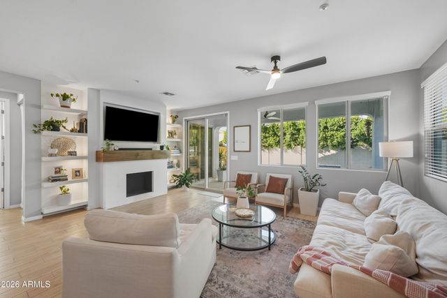 3846 E LOMA VISTA Street, Gilbert, AZ 85295