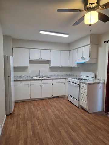 668 Anita Avenue, Antioch, IL 60002