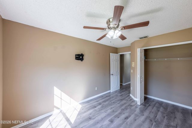 7940 ORTEGA BLUFF Parkway, Jacksonville, FL 32244