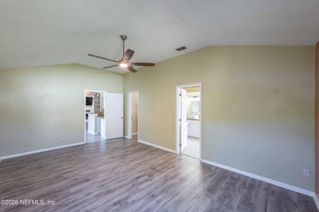 7940 ORTEGA BLUFF Parkway, Jacksonville, FL 32244