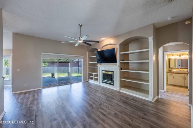 7940 ORTEGA BLUFF Parkway, Jacksonville, FL 32244