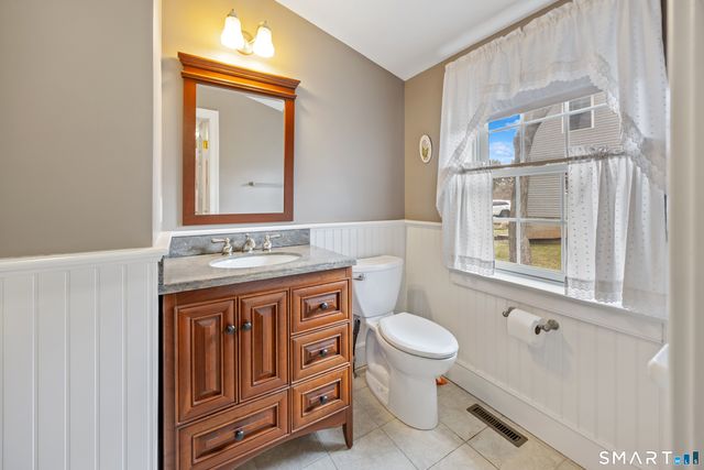 166 Ridge Road, Middletown, CT 06457