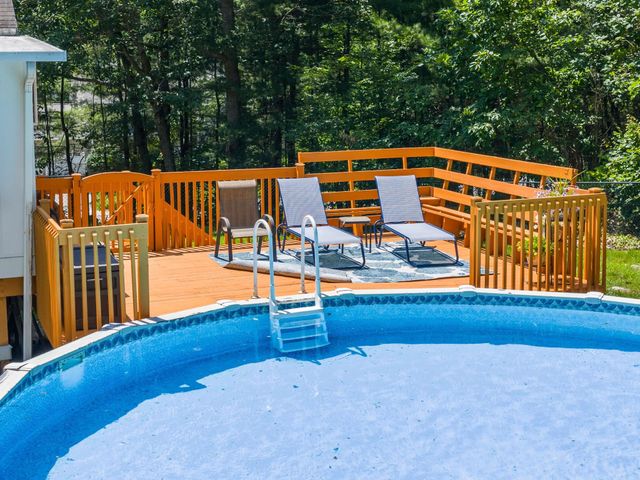 8 Kodiak Road, Brookline, NH 03033