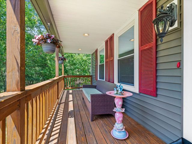 8 Kodiak Road, Brookline, NH 03033