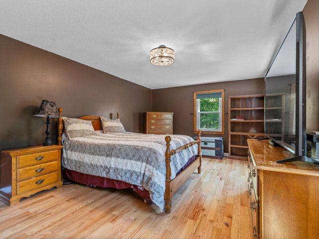 8 Kodiak Road, Brookline, NH 03033