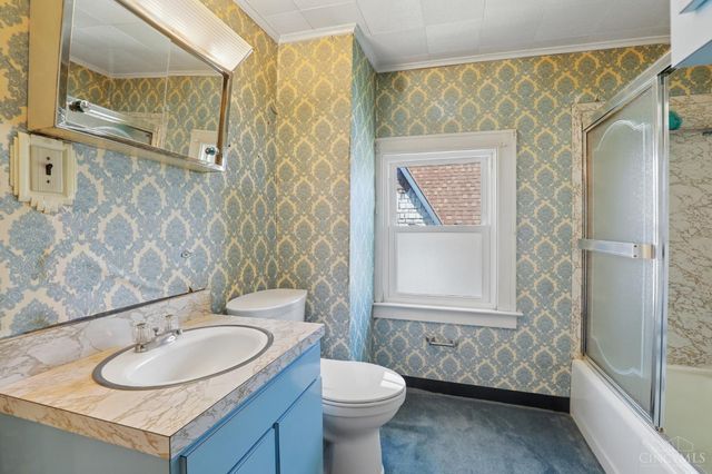 19 Parkway Avenue, Cincinnati, OH 45216