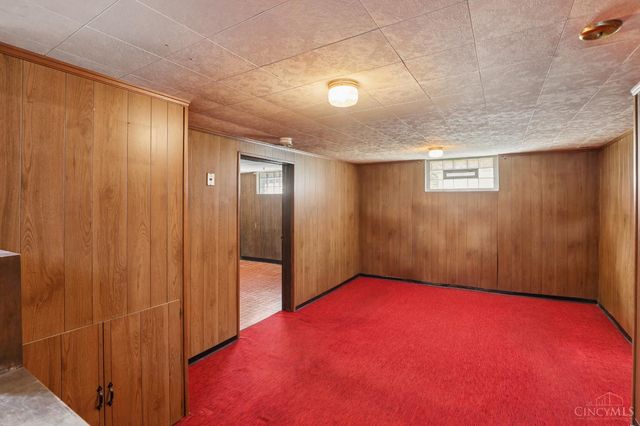 19 Parkway Avenue, Cincinnati, OH 45216