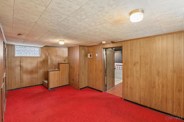 19 Parkway Avenue, Cincinnati, OH 45216