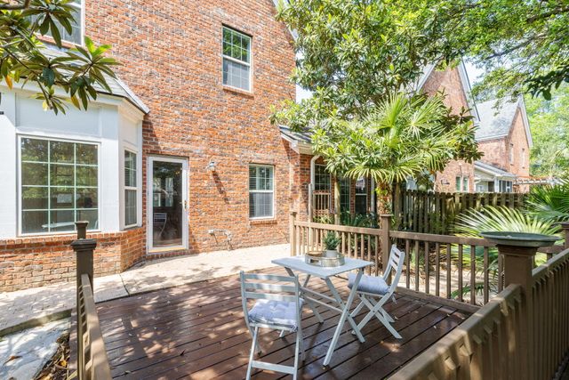 820 Natchez Circle, Mount Pleasant, SC 29464