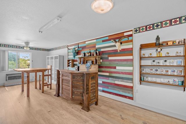 320 Spicer Loop, Kerrville, TX 78028