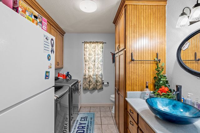 320 Spicer Loop, Kerrville, TX 78028