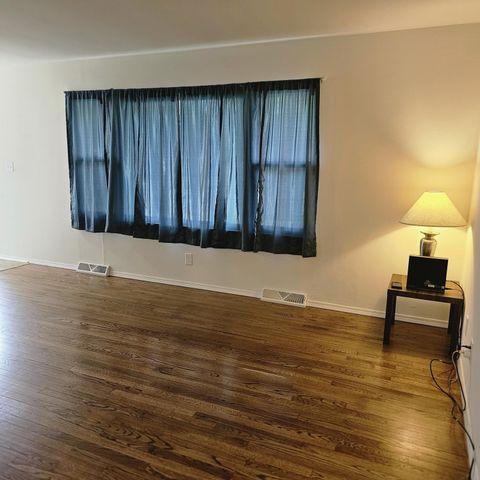 1123 N Wood Street, Griffith, IN 46319