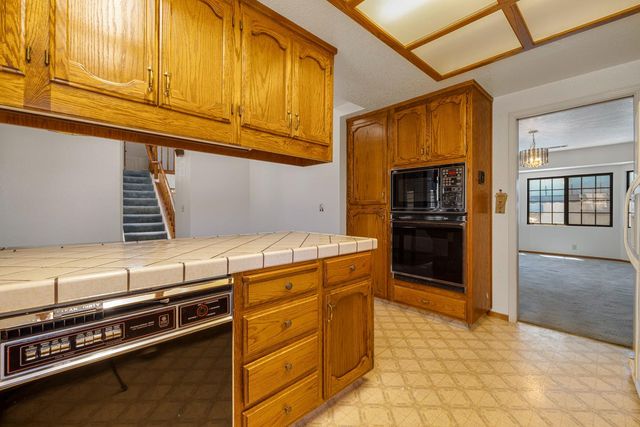1131 Eagle Ln, Manteca, CA 95337