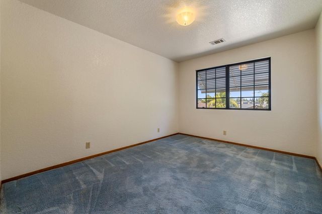 1131 Eagle Ln, Manteca, CA 95337