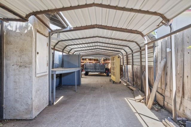 1131 Eagle Ln, Manteca, CA 95337