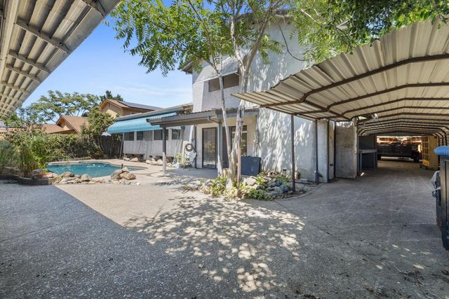 1131 Eagle Ln, Manteca, CA 95337