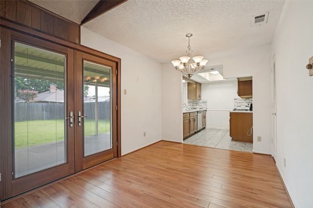 527 Dinalynn Street, Mesquite, TX 75149