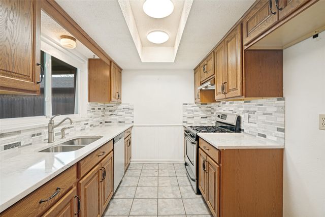 527 Dinalynn Street, Mesquite, TX 75149