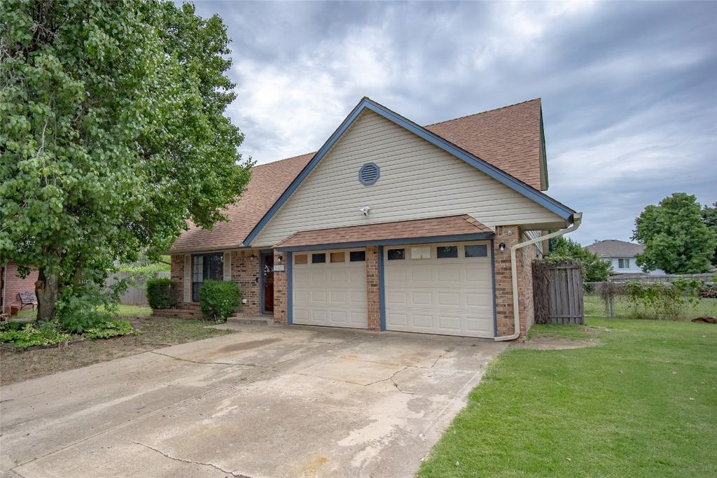 3420 Fireside Street, Norman, OK 73072